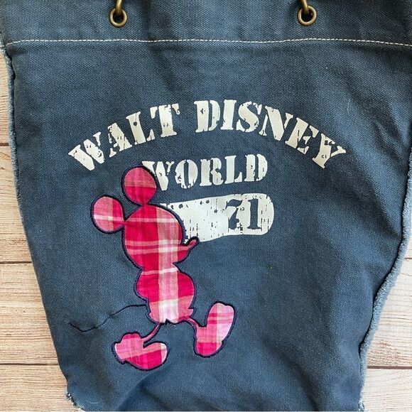 WALT DISNEY WORLD CANVAS TOTE IN NAVY BLUE - Picture 3 of 6